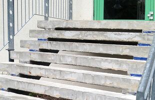 Treppe vorher/nachher