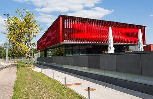 Nachwuchsleistungszentrum VfB Stuttgart, PU-Beschichtung Wand und Boden